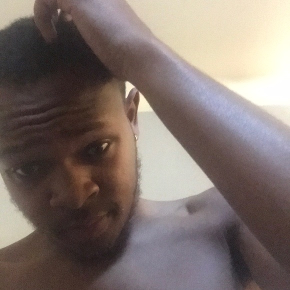 Meet your Posher, Alphonso - Picture 1 of 1